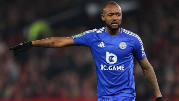 FFSPod's tweet photo. Weโll take that start lads!!
So composed from Ayew, he might not get the goals we want from a striker but his experience is key ๐
#LCFC #LeicesterCity #ForFoxSake #FoxesFans #BlueArmy ๐ฆ https://t.co/l7ldQXUxVH