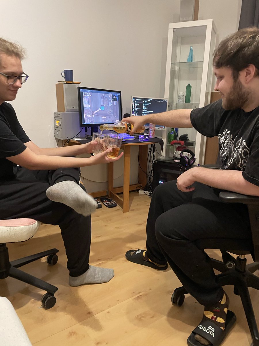 Huron 🇵🇱 tweet media