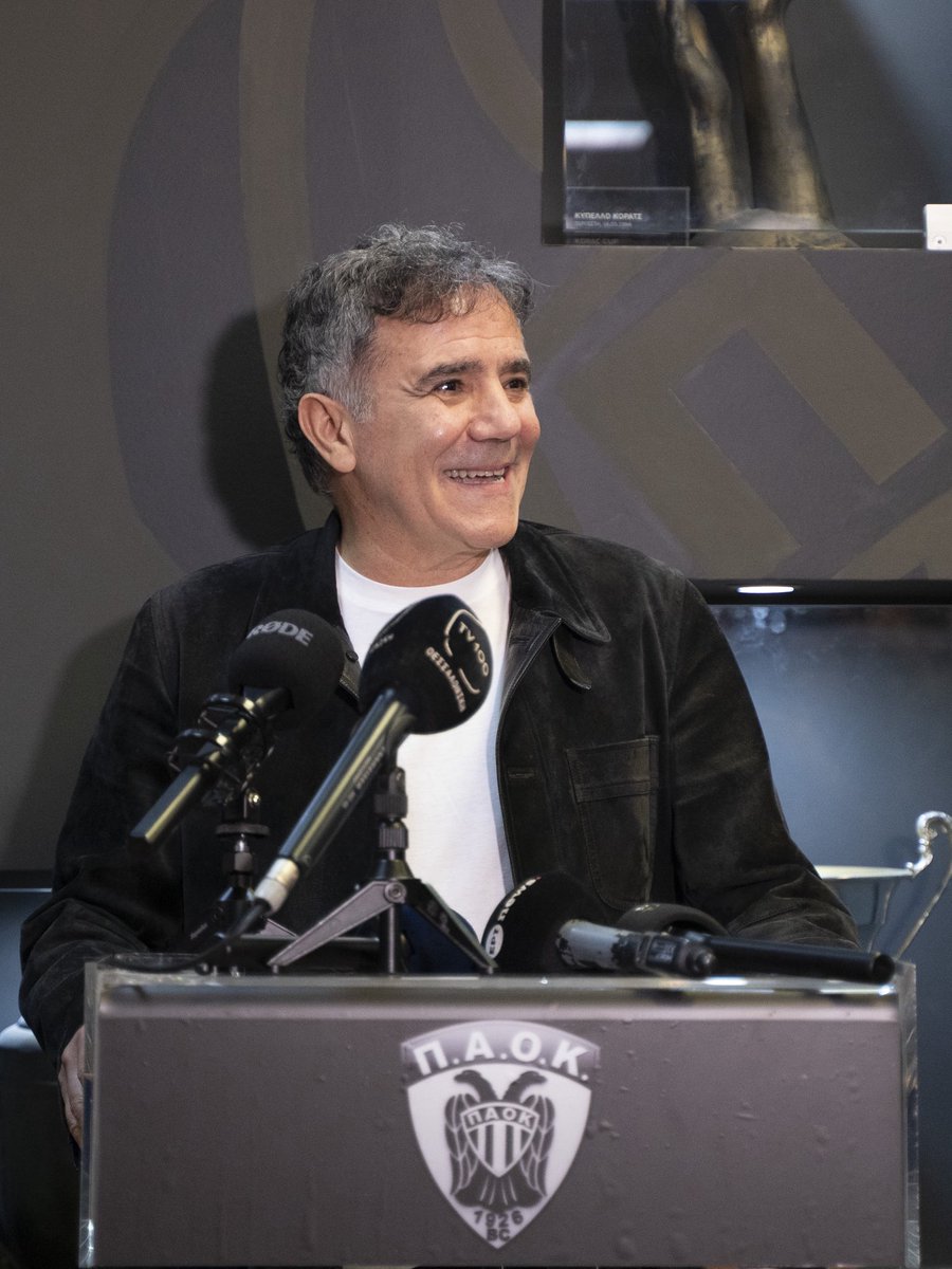 Και να σκεφτεις οτι αυτο ξεκινησε απο την παπαρια που πεταξε ο κυρκυρ.
Το λες και φαινόμενο της πεταλούδας 
#ΠΑΟΚ #paokbc #PAOK