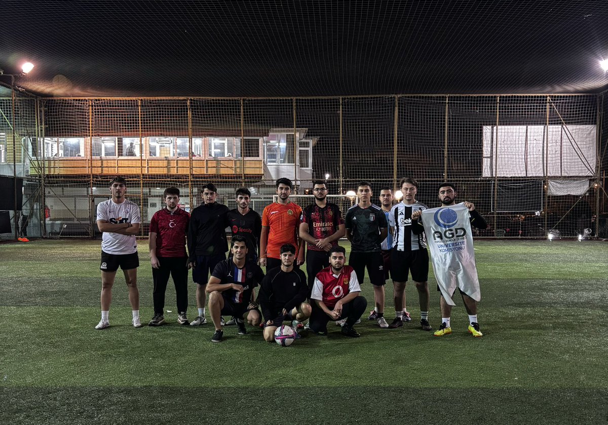 📌 Halı Saha Etkinliği

SKSF faaliyetleri kapsamında halı saha etkinliğimizi gerçekleştirdik.