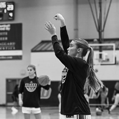 🔹𝗞𝗘𝗡𝗧𝗨𝗖𝗞𝗬 𝗛𝗦 𝗚𝗜𝗥𝗟𝗦 𝗕𝗔𝗦𝗞𝗘𝗧𝗕𝗔𝗟𝗟🔹

Layla Flynn (<a href="/layla_flynn11/">layla flynn</a>)
Dunbar | CG | Class of 2027

22 points, 7 steals, 6 rebounds, 6 assists, &amp; 66.7% FG - stuffed the stat sheet vs South Oldham📊

<a href="/riseupsports1/">Rise Up Sports Media</a> | <a href="/LexCrossover/">𝐋𝐞𝐱𝐢𝐧𝐠𝐭𝐨𝐧 𝐂𝐫𝐨𝐬𝐬𝐨𝐯𝐞r @UANextGHoops</a> | <a href="/LadyBulldogsPLD/">Dunbar Lady Bulldogs Basketball</a>