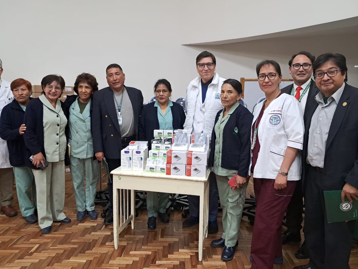 cns_paz's tweet photo. En beneficio y para una mejor atención con calidad y calidez a toda nuestra familia asegurada, la Regional La Paz (CNS) este miércoles 10 de diciembre en un acto pequeño se hizo la entrega de equipos médicos para fortalecer el diagnóstico y la atención directa a los afiliados https://t.co/y5qx98HVgN