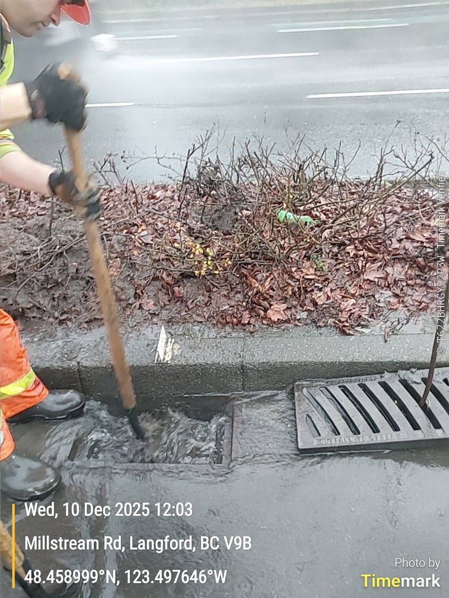 EmconSouthVI's tweet photo. Drive with caution on our #BCHwys today! Heavy rainfall creates more than a normal volume of water on the roadways. Slow down & give yourself extra stopping distance.
Crew are monitoring & clearing watercourse concerns 24/7.
#RainEvent
#ShiftIntoWinter
@TranBC @yyjtraffic https://t.co/Krf8q91DQw