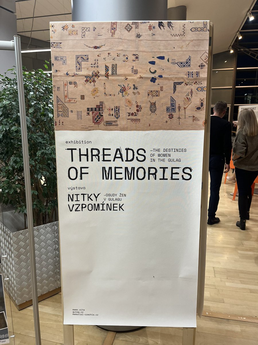 Mezinárodní den lidských práv - jako již několikátý rok jsme ho oslavovali v Liberci. A připomínali situace, kdy lidská práva nebyla dodržována a třeba ještě nejsou. Bylo mi ctí potkat se s paní Ostrovskou z ruského Memorialu. Neskutečnou práci ti lidi dělají. Výstava je v KVKLi