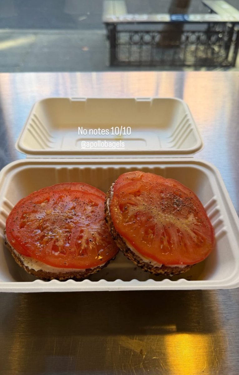 mimi4792's tweet image. I dream of this bagel how do we have nothing like this in chicago