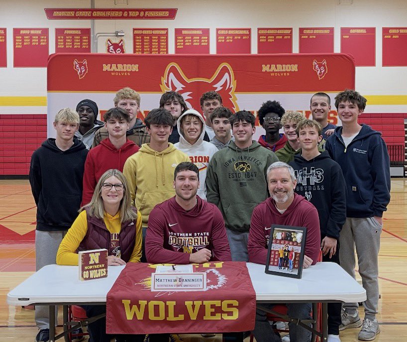 Blessed to be signing with <a href="/NSUWolves_FB/">Northern State Football🐺 🏈</a>!! <a href="/NSUCoachSchmidt/">Mike Schmidt</a> <a href="/CoachGlas05/">Jason Glasco</a>