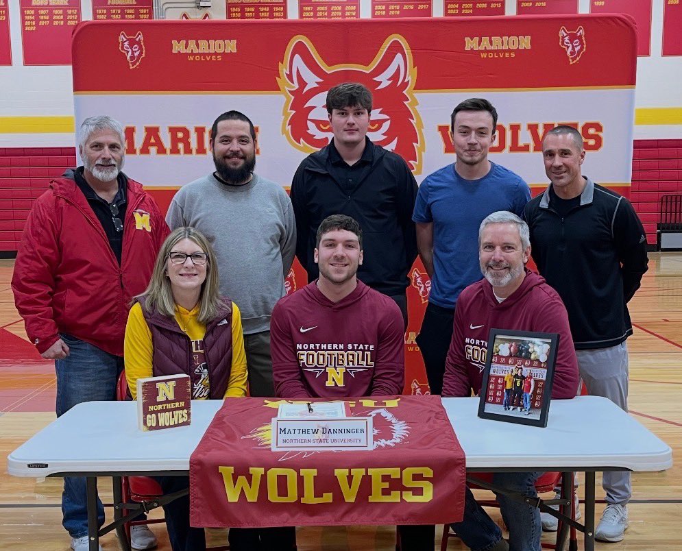 Marion Wolves Football 🏈 tweet media