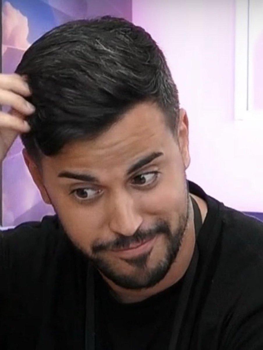 A Liliana a perceber que fez de tudo, até encornar o noivo em plena TV nacional e nem assim conseguiu ser a protagonista.

Respeitem o melhor jogador e protagonista da casa.

#sstvi