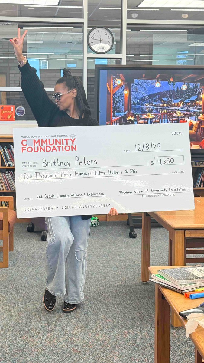 Mrs.Howell tweet media