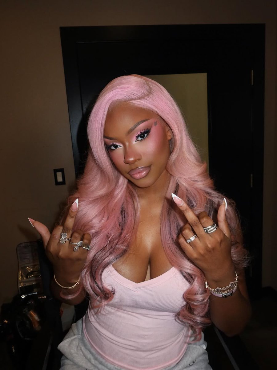 𝑀 (@menixrex) on Twitter photo 