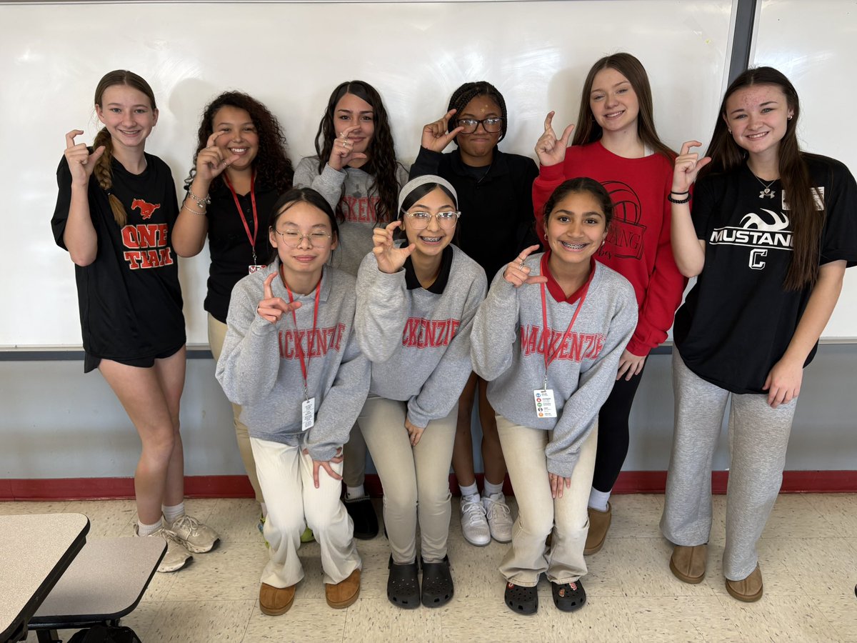 Coronado Volleyball tweet media