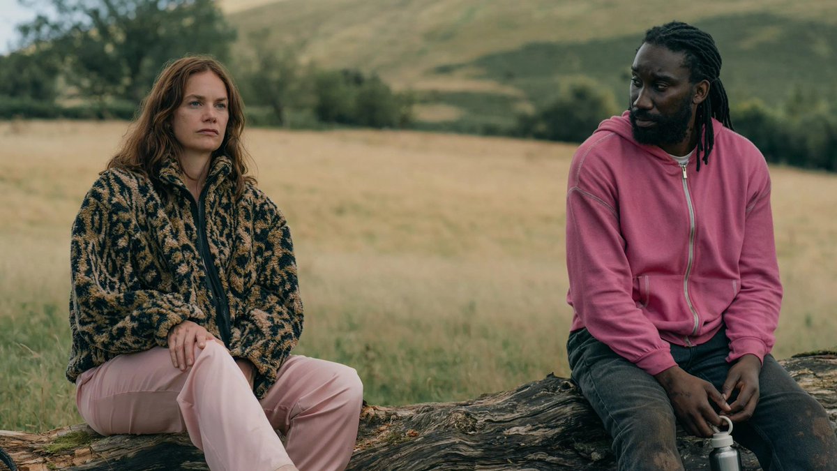 NYcheesy's tweet photo. Just binged the very
enjoyable jape
#DownCemeteryRoad with a brilliant cast including;
#EmmaThompson #RuthWilson #AdamGodley #TomRiley #AdeelAkhtar #DarrenBoyd
#NathanStewartJarrett #TomGoodmanHill https://t.co/BzotbDX3gL