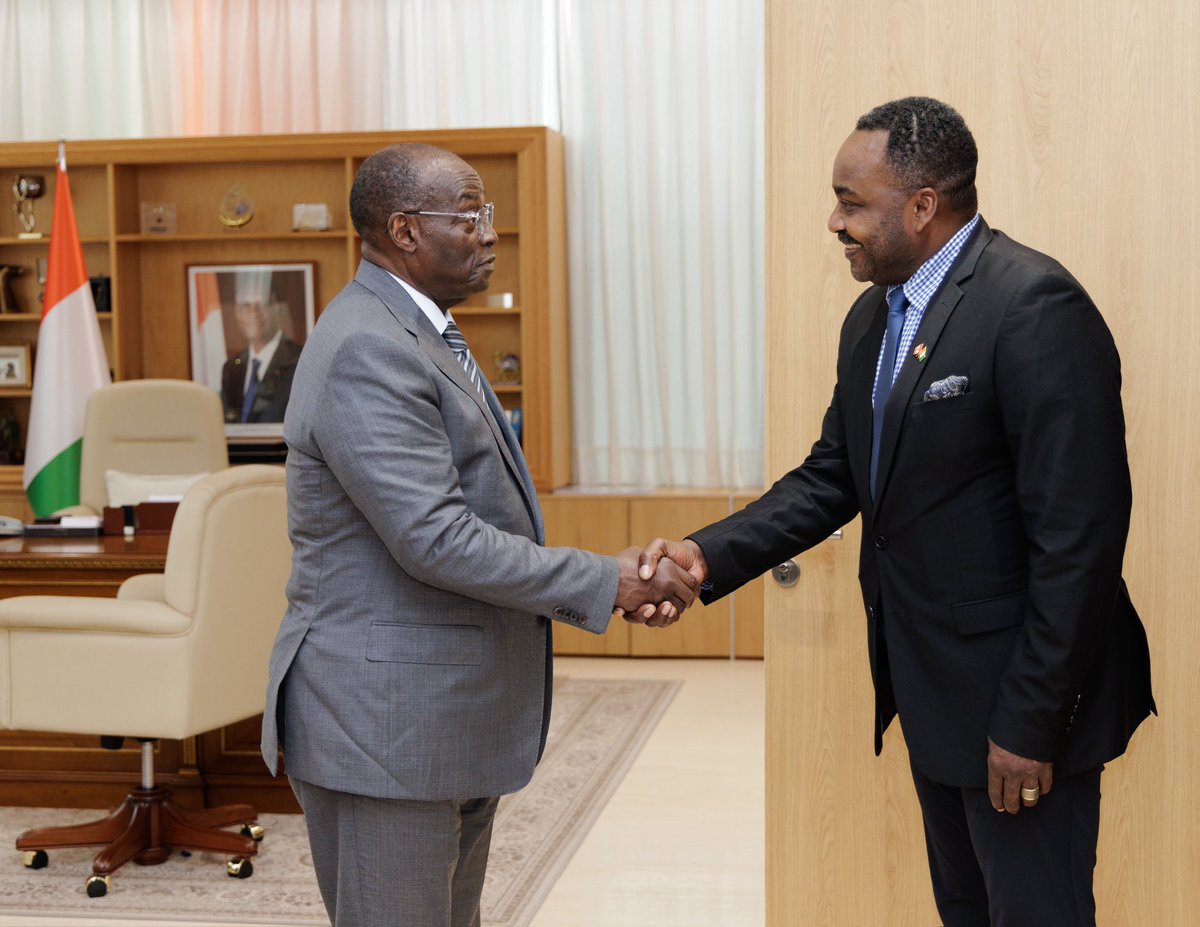 Presidenceci's tweet image. Ce mardi, à l'issue d'un entretien avec le Vice-Président de la République,@Meyliet_KONE, l’Envoyé Spécial du Canada pour l'Afrique et Observateur permanent de ce pays auprès de l'Union Africaine,Ben Marc Diendéré, s’est réjoui du partenariat solide entre la #CIV et le #Canada ⤵️