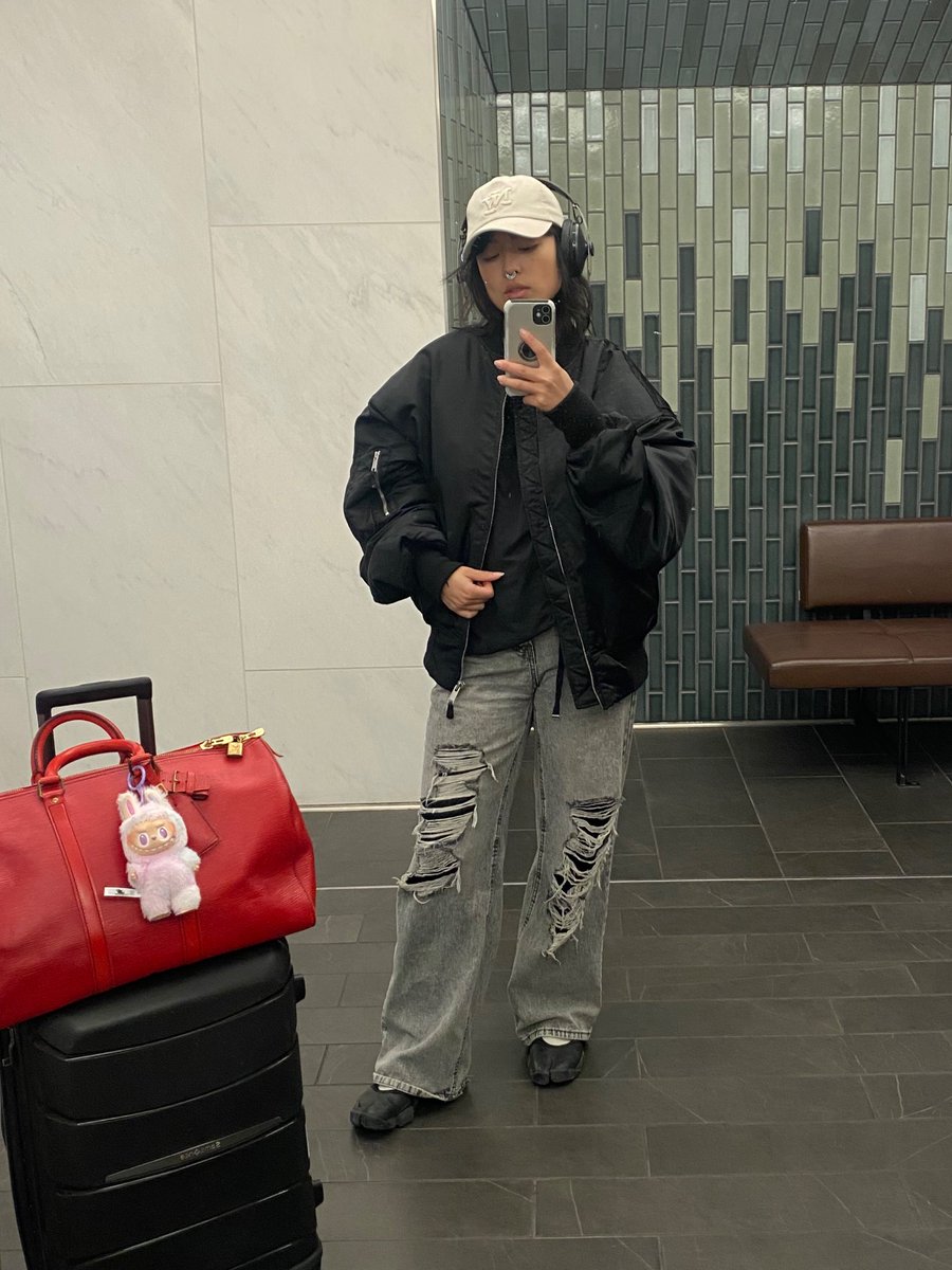 Cléo Ouyang • LA & FMTY tweet media