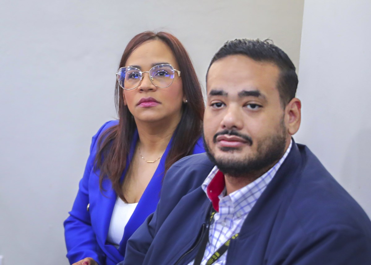 Una delegación del Centro de Asesoría y Promoción Electoral (#CAPEL) del <a href="/IIDHoficial/">IIDH</a>, encabezada por Sofía Vincenzi (<a href="/svincenzi66/">Sofía Vincenzi</a>), coordinadora, luego de reunirse con el #PlenoJCE este martes, socializa este miércoles con el cuerpo directivo de la institución los resultados