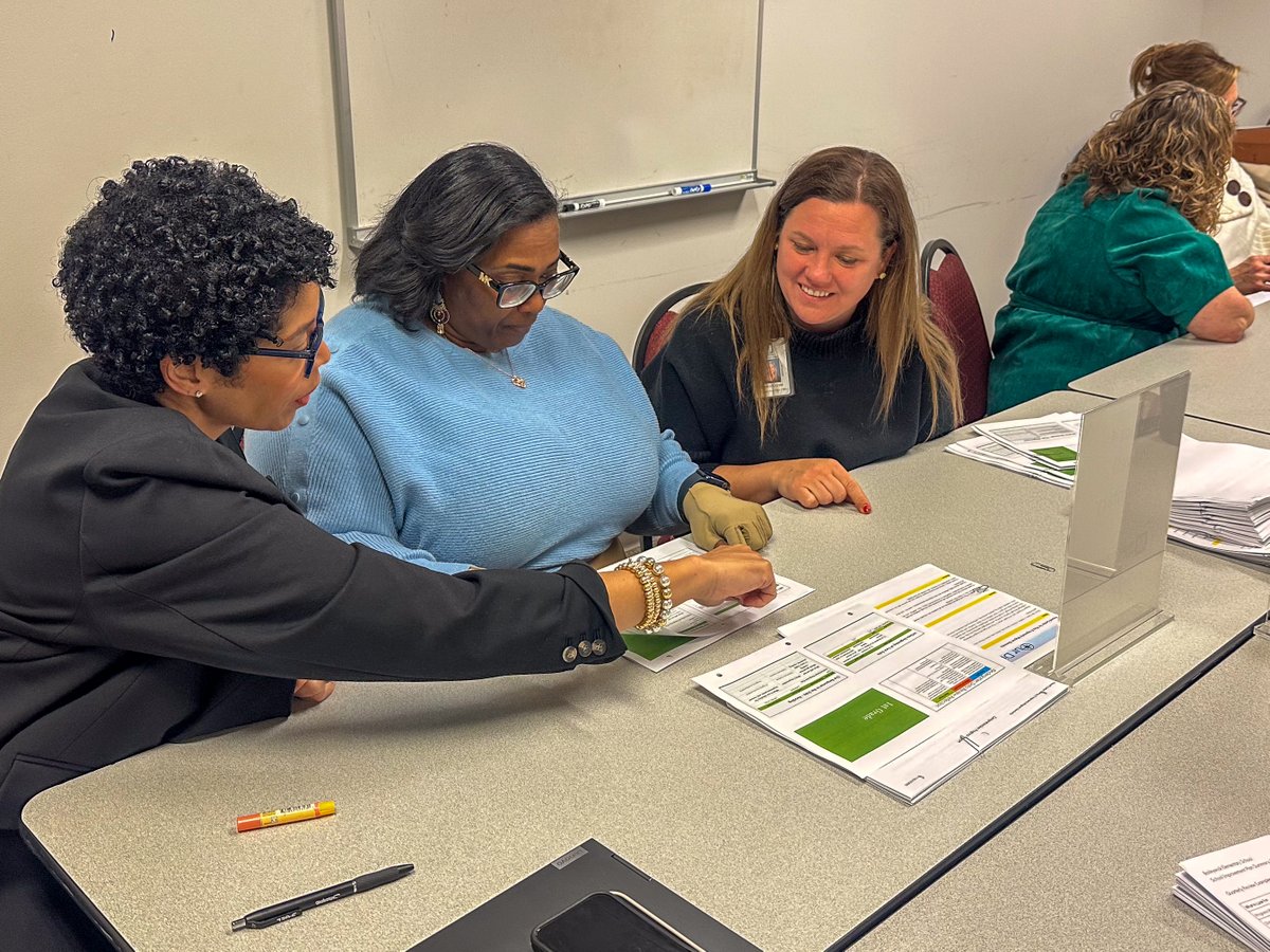 Robert Taylor tweet media