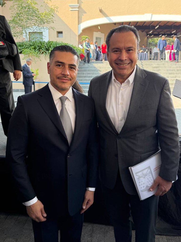 tonoastiazaran's tweet image. Participamos en la Primera Asamblea Ordinaria de la Conferencia Nacional de Seguridad Municipal 2025, donde se acordó reforzar el trabajo coordinado entre niveles de gobierno, puntos que dialogamos con el secretario @OHarfuch, para hacerle frente a este reto. 

Reconocemos el…
