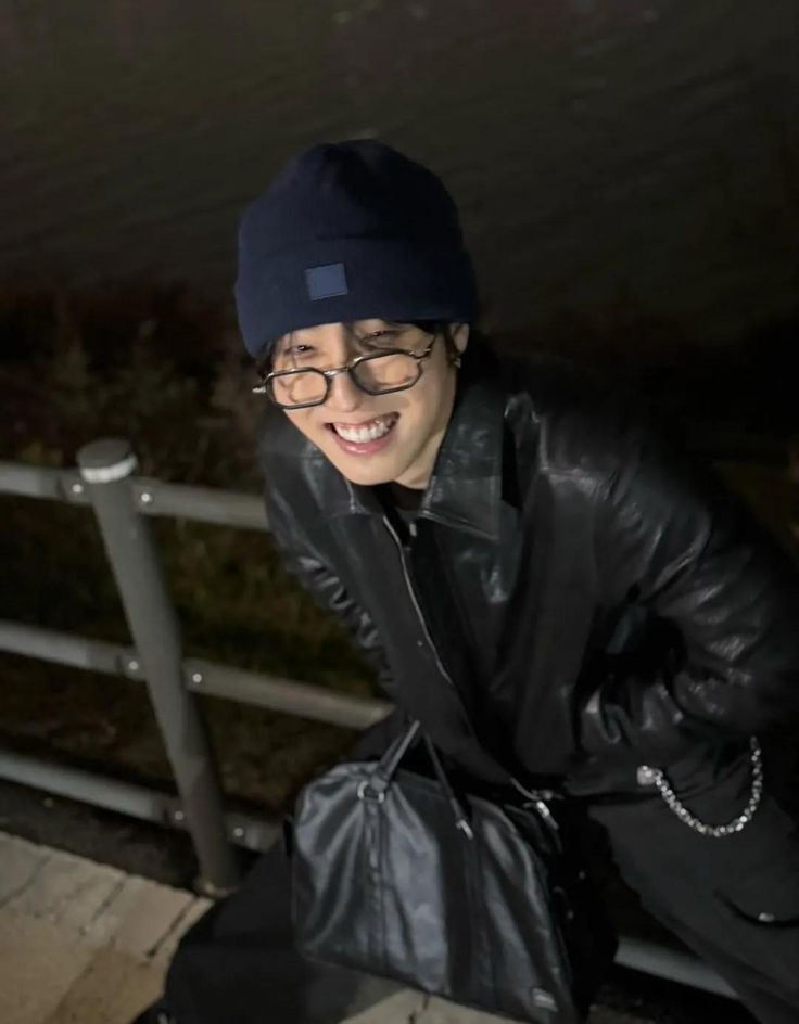 hourlyhjs's tweet image. 