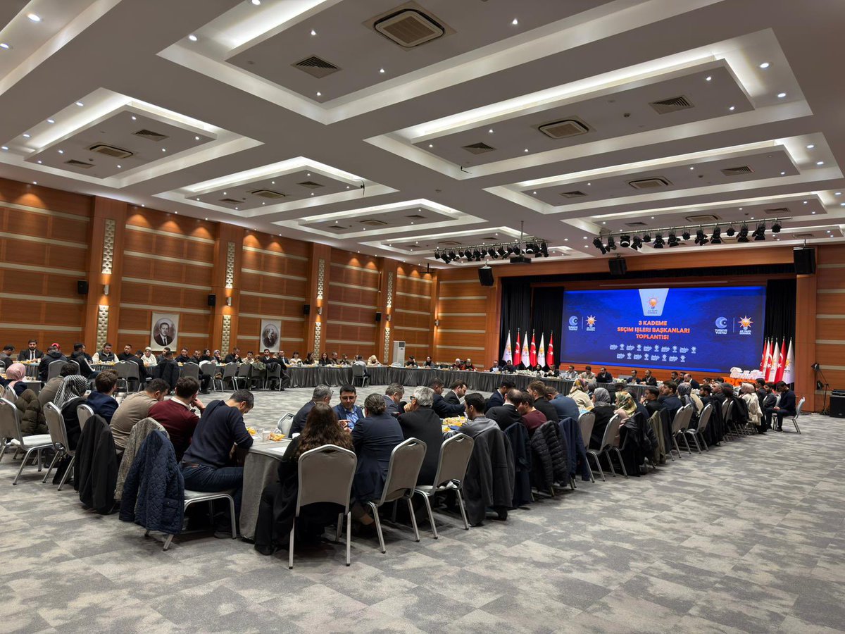 av_ibalyiyen's tweet photo. İstanbul İl Seçim İşleri Başkanlığı olarak İl Seçim İşleri Başkanımız @mtalhakor Başkanlığında, 3 Kademe İlçe Seçim İşleri Başkanları toplantımızı gerçekleştirdik. 

Toplantımızda alınan kararların İstanbul’umuza hayırlı olmasını diliyorum. 

@aliihsanyavuz54 
@abdullahozdemir 
@mtalhakor 
@abdulsametaydn 
@HalitYavuzer
