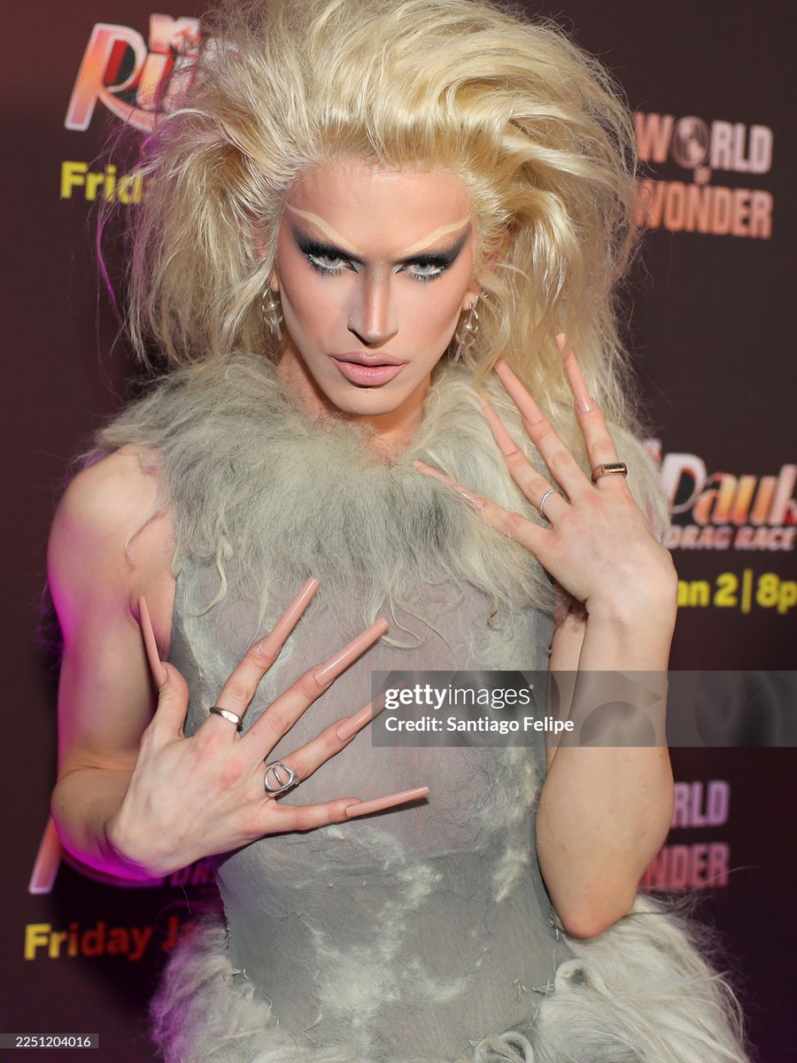 aquariasdealer's tweet image. hey i rlly needa talk ab this lmk if anyone is ready