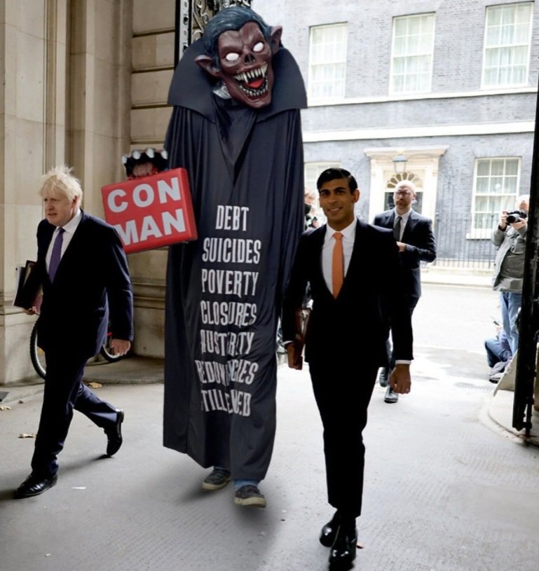 Travelicious_24's tweet image. @RishiSunak DELIBERATELY left 3.8 million #excludedUK hardworking taxpayers behind during #Covid_19! MANY OF US micro business Ltd company sole directors employing MILLIONS of people!
@Conservatives #government DESTROYED businesses!

@ExcludedFighter @ExcludedUK @susannareid100