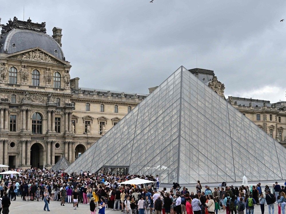 Visiting the Louvre will cost Canadians more come early 2026 o.canada.com/travel/visitin…