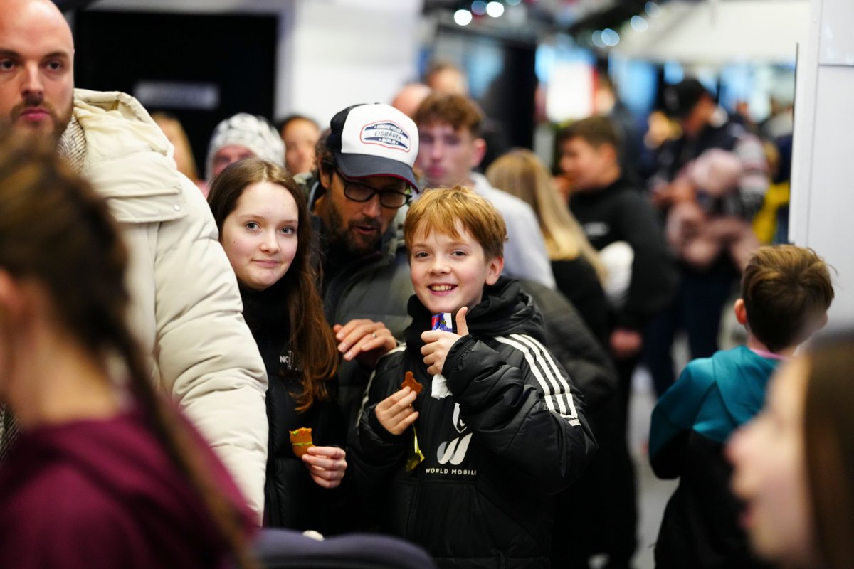 Fulham Football Club tweet media