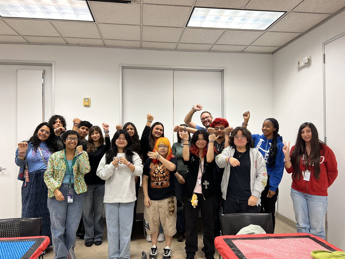 Denise Mora tweet media