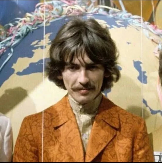drawl's tweet photo. My fuckass barber is gone until the new year

I might just grow my hair back out to '67/'68 George Harrison length, it's 70% of the way there already

I've had three barbers in my life and they've all told me I have Beatles hair (Northern British genetics) with the wavy thickness https://t.co/ohcUVnu7qV