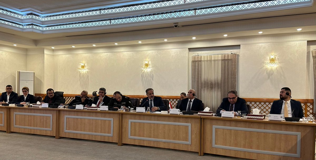 AzerbaijanMFA's tweet image. Azərbaycanla İraq arasında konsulluq məsləhətləşmələrinə dair mətbuat məlumatı

8 dekabr 2025-ci il tarixində Bağdad şəhərində Azərbaycan Respublikasının Xarici İşlər Nazirliyi ilə İraq Respublikasının Xarici İşlər Nazirliyi arasında ikinci konsulluq məsləhətləşmələri keçirilib.…