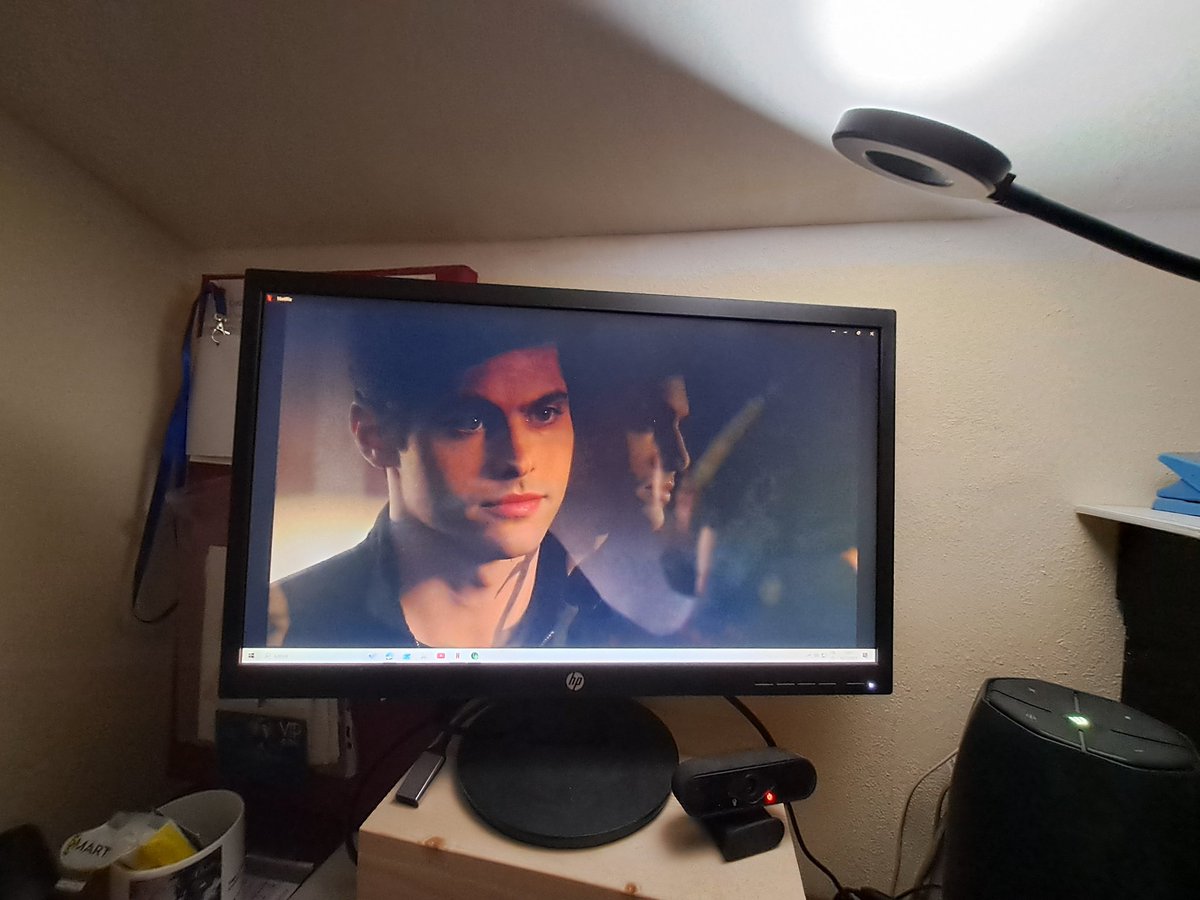 ritalaura2000's tweet photo. #Shadowhunters
#SaveShadowhunters
#ShadowhunterRewatch https://t.co/U3jEtu0XtM