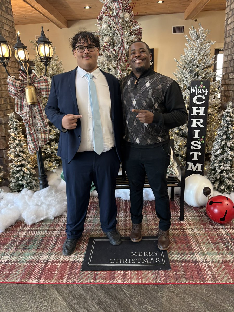 _Gabriel_Gil's tweet photo. Thank you to @CoachPoleon and the ELCA staff for such a warm and welcoming visit. Truly appreciated everyone’s kindness. https://t.co/A0FKJjzNkp