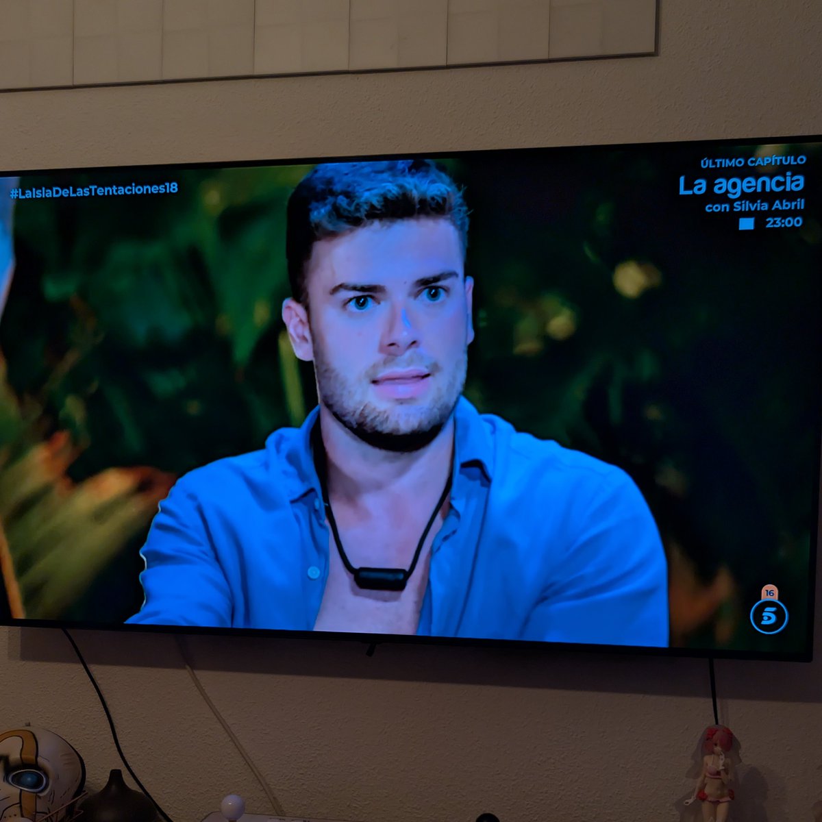 Ya que está saliendo Darío en la hoguera, recordemos mi hilo sobre la(su) agresividad.
#LaIslaDeLasTentaciones18