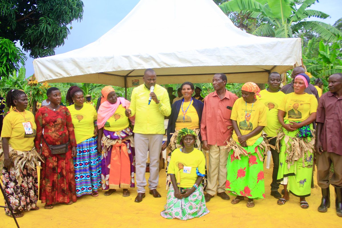 Today, our campaign reached the communities of Mbuye, Kabale, Kiyimba, Nninzi, Buzirandulu and Basesa. 

I listened to their concerns, their hopes and desire for real progress.
#ProtectingTheGains 
#Kyotera4Kasolo