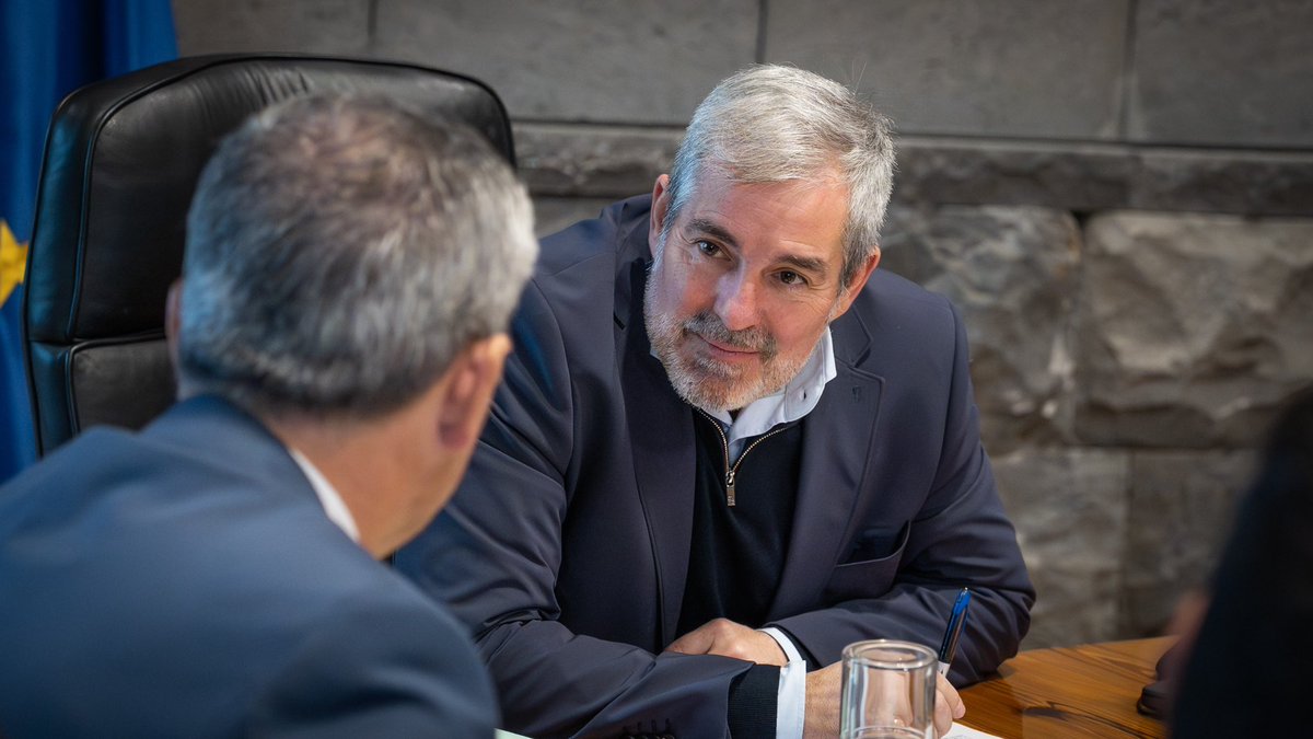 Hoy hemos aprobado destinar 1.132 millones de € para reforzar el sistema de dependencia en #Canarias hasta 2028. Con la aportación de los Cabildos, alcanzamos una inversión histórica de 1.602 millones para cuidar mejor a quienes más lo necesitan. Damos un paso importante para