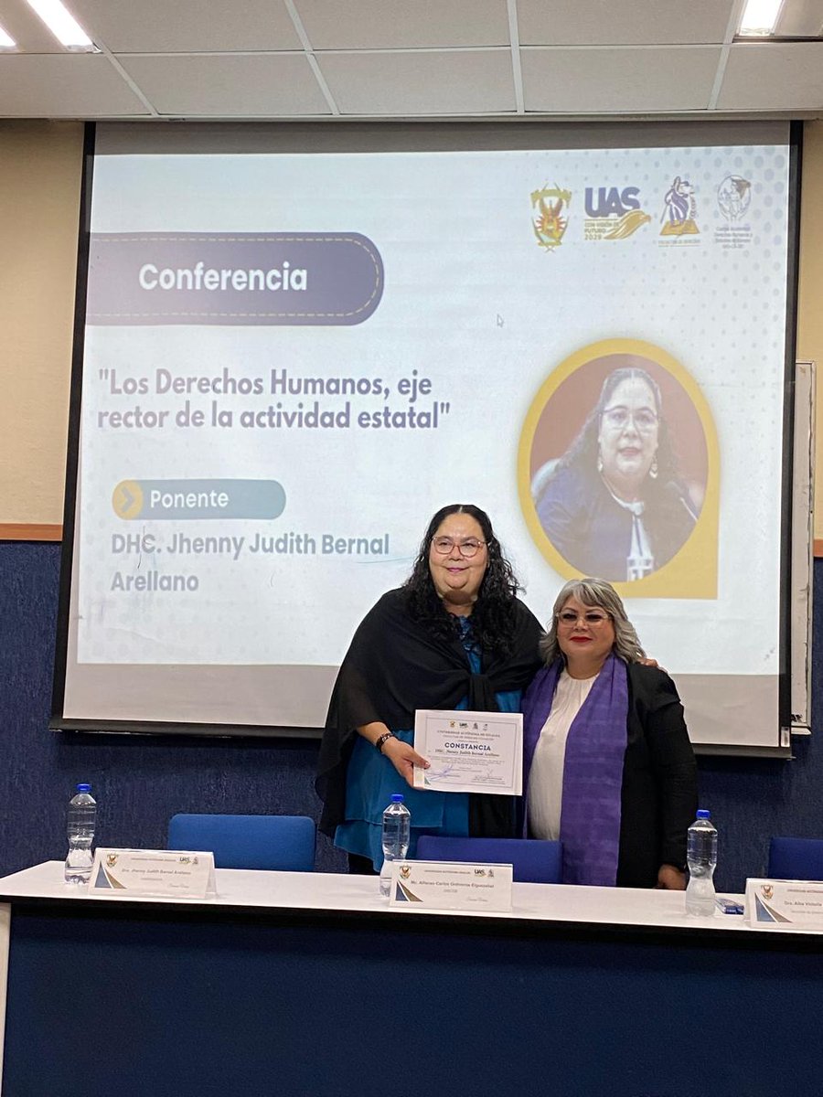 En el marco del día de los #DerechosHumanos, la Directora General del #InstitutoDeProtecciónSinaloa impartió la conferencia “Los Derechos Humanos, eje rector de la actividad estatal”, invitada por la Facultad de Derecho de la Universidad Autónoma de Sinaloa.