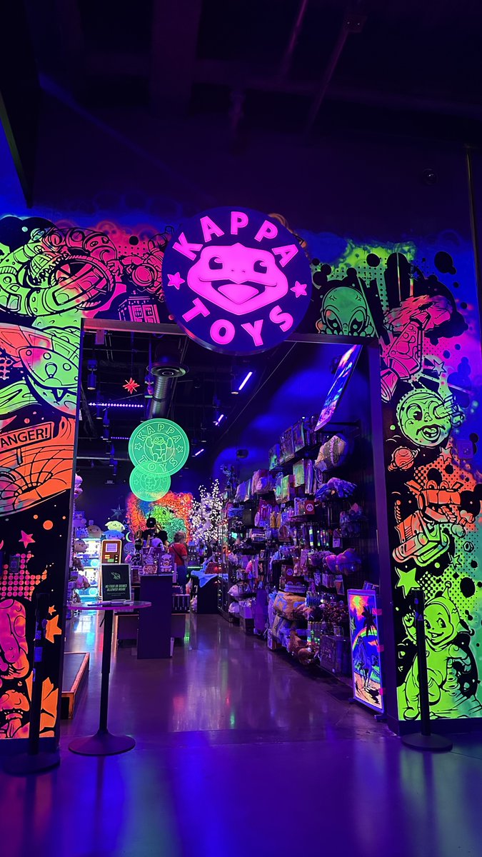 KappaToys's tweet photo. Stop by! Right now we have some great sales! #area15 #kappatoys #lasvegas https://t.co/NJToaH0BCz