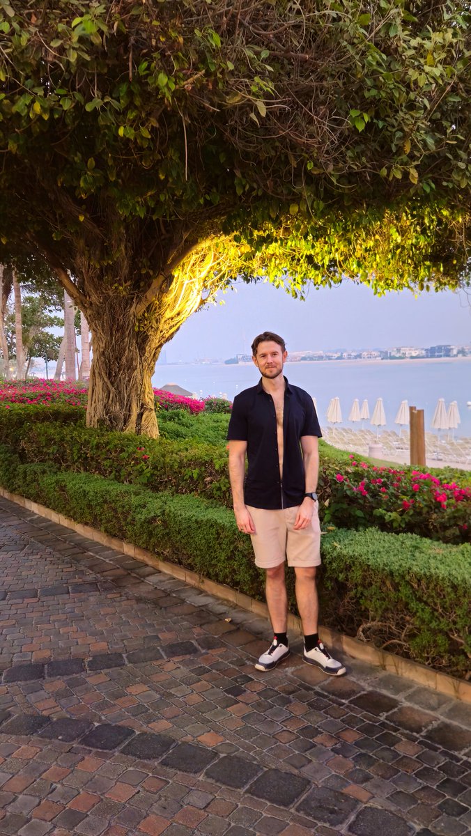 🌺 Take a walk, Baby