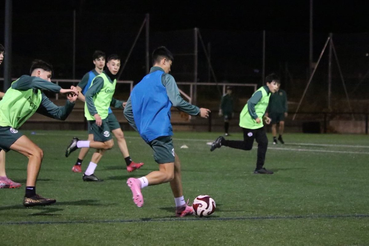 ⚽️ 𝗖𝗔𝗗𝗘𝗧𝗘 𝗔 |

🛠️ Seguimos preparando el partido de este domingo 

#CanteraZCF #ElCorazóndelClub ❤️