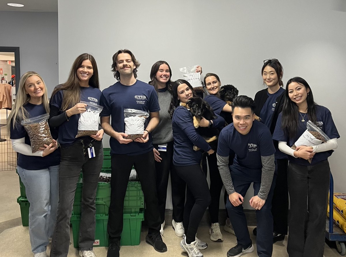 SuttonRisk's tweet photo. Our #Suttonteers spent the day volunteering at the Toronto Humane Society. We toured the facility, met the dedicated team (and plenty of furry friends), and helped bag pet food for their food bank. A rewarding experience that shows the incredible impact THS has on the community. https://t.co/tX0VZRzU1p