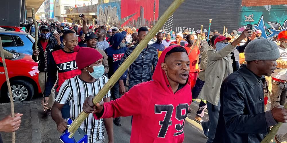 IBT supporter Mandla spoke in Johannesburg on a 15 Nov. panel (“National Liberation, Class Struggle &amp; the Tasks of Revolutionaries”) alongside the Socialist Party of Azania, Solidarity Action Committee Collective and Spartacist/South Africa. Text &amp; audio: bolshevik.org/statements/ibt…