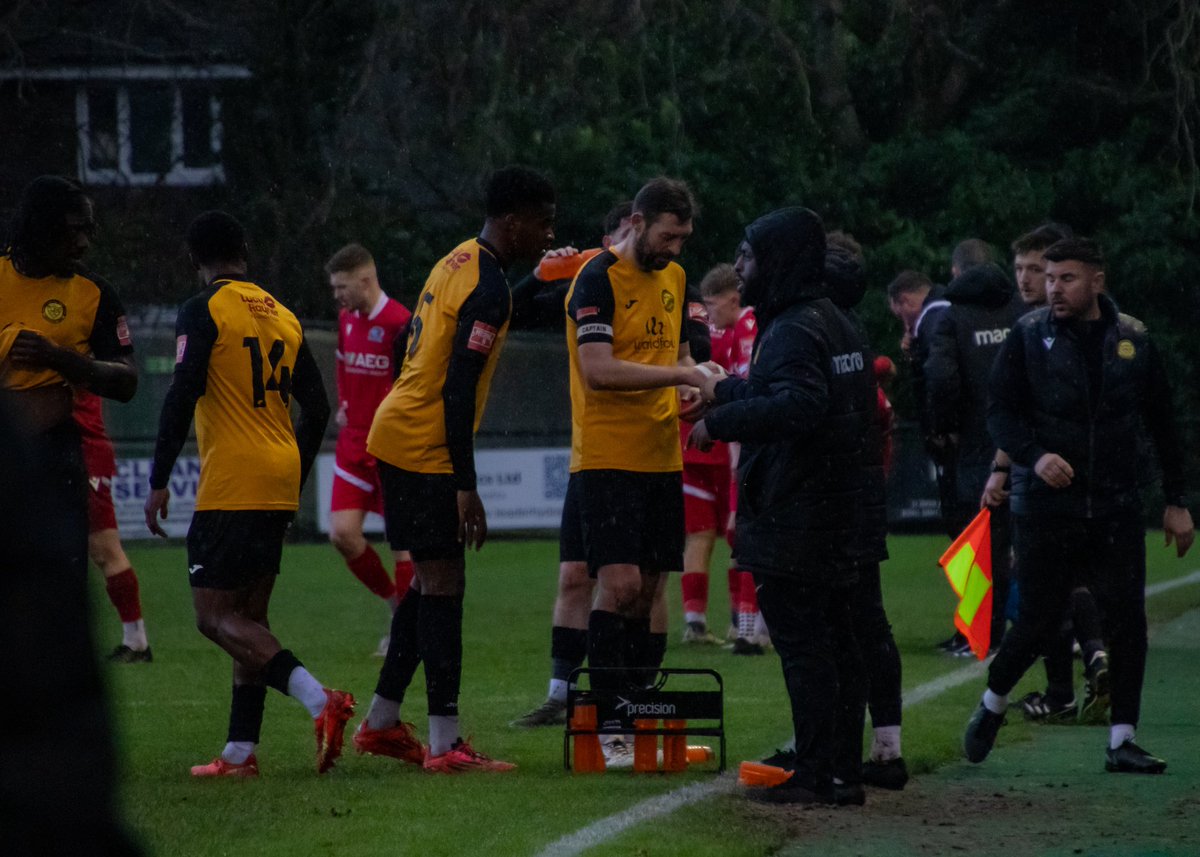 New colours 🧡🖤 <a href="/MersthamFC1892/">Merstham FC (Official)</a>