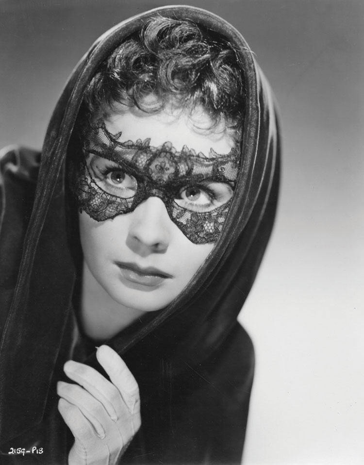 DannyTempest777's tweet photo. So Long at the Fair. #SoLongAtTheFair #JeanSimmons #ExpositionUniverselleOf1889 #ExpositionUniverselle #WorldsFair #ParisFrance #Paris #France #TerenceFisher #GainsboroughPictures #UrbanLegend #TheVanishingHotelRoom #JohnnysSoLongAtTheFair https://t.co/P3UuY0JEEJ