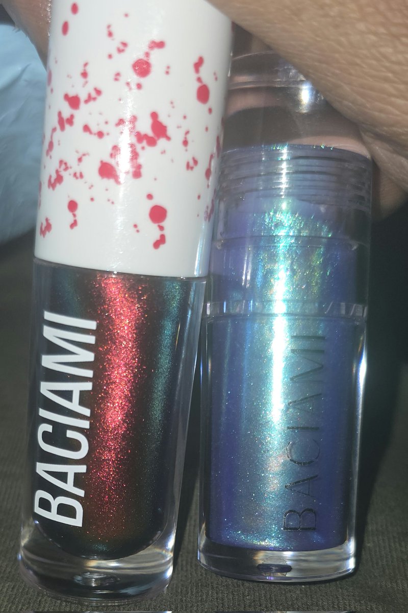 QuentinTurner's tweet image. baciami lip gloss🥰🧠🥰
#baciami #baciamilips #lipgloss #art #makeup
