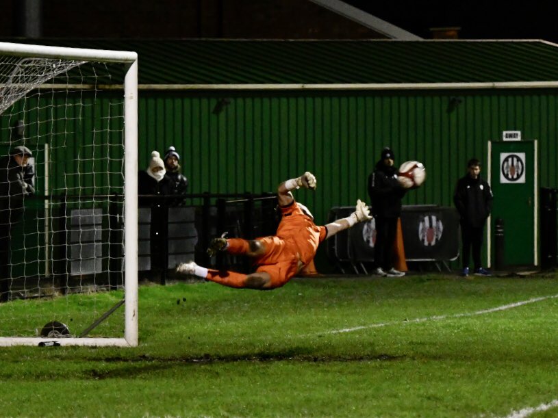 StanSnaps's tweet image. On the whistles from the Dale Pearson show at @Heatonstan v @Grimsby_Borough. A completely dominant performance from the lads. Brilliant value for money