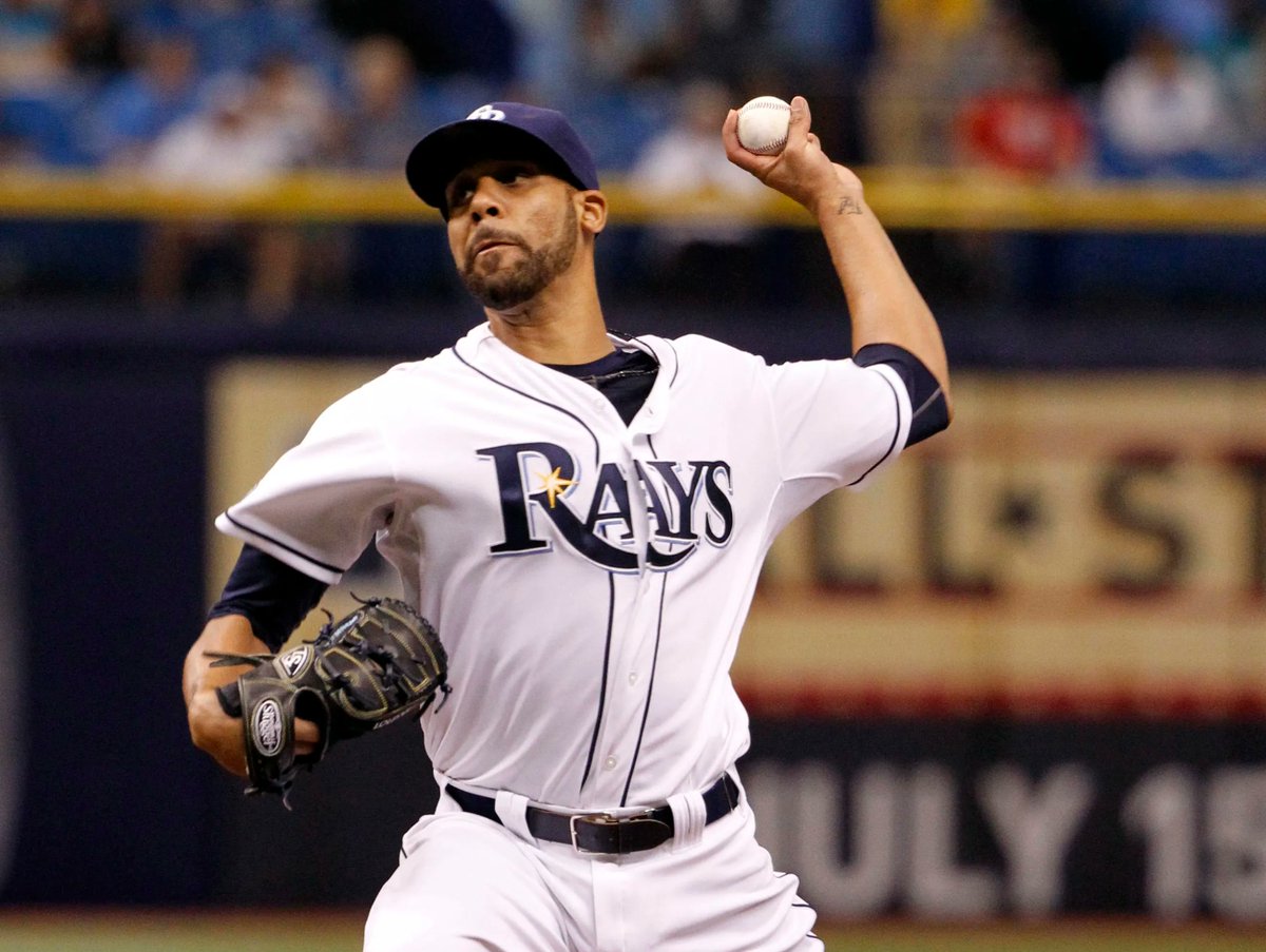 SleeperRays tweet media