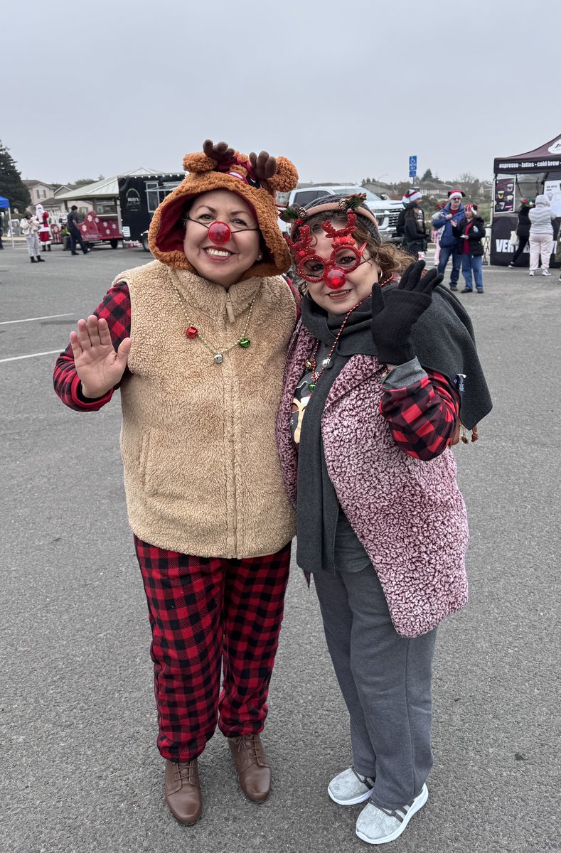 NorthBayHealth's tweet image. #NorthBayHealth was proud to support our #AmericanCanyon community as the Platinum Sponsor of this year’s Reindeer Run! 🦌🎄Grateful for our staff who provided minor First Aid at the starting line—and for a community that shows up with so much holiday spirit! #ReindeerRun