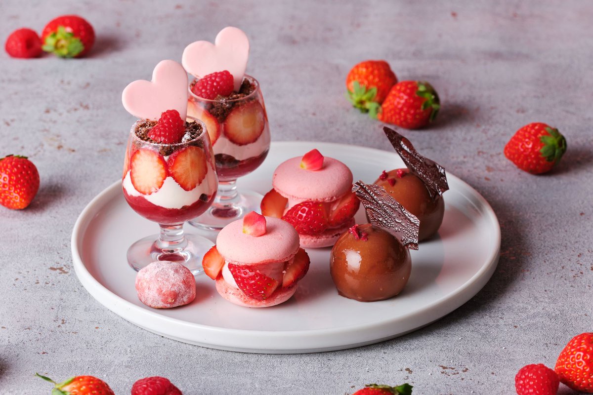 真っ赤ないちごづくしのアフタヌーンティー」が大宮璃宮 カフェ