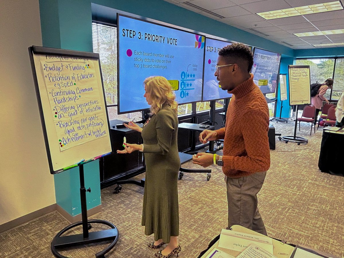 Robert Taylor tweet media