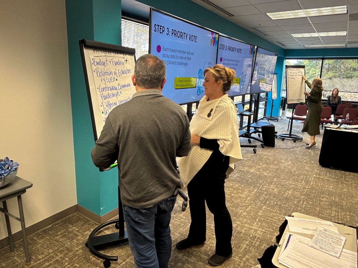 Robert Taylor tweet media